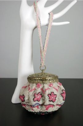 P240-1920s_floral_beaded_pouch_evening_bag_purse_-.jpg