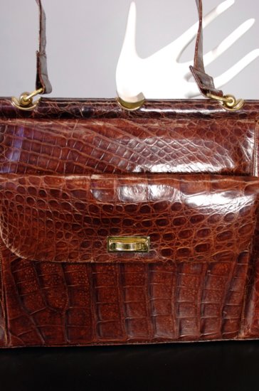 P268-vintage caiman alligator handbag 1950s brown - 6.jpg