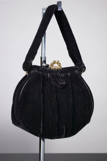 P378-black velvet evening bag 1930s 1940s purse small - 1.jpg