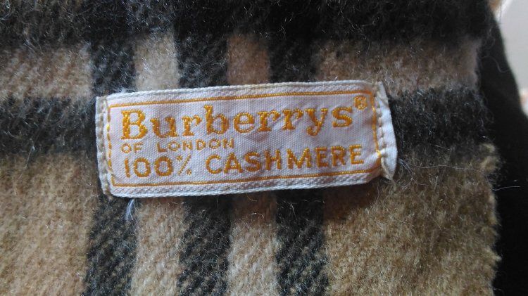 Yellow Burberrys label | Vintage Fashion Guild Forums