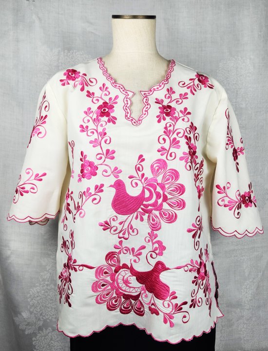 pinkembroideryblouse01.jpg