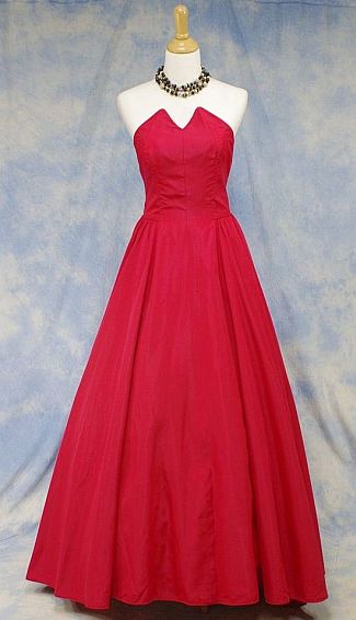 red gown small.jpg