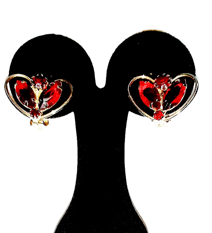 red rhinestone earrings,vintage 1950s earrings,hearts,gem earrings,clips,anothertimvintageappa...png