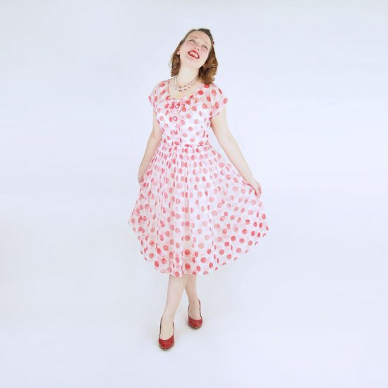 redpolkadotdressdarlene1.jpg