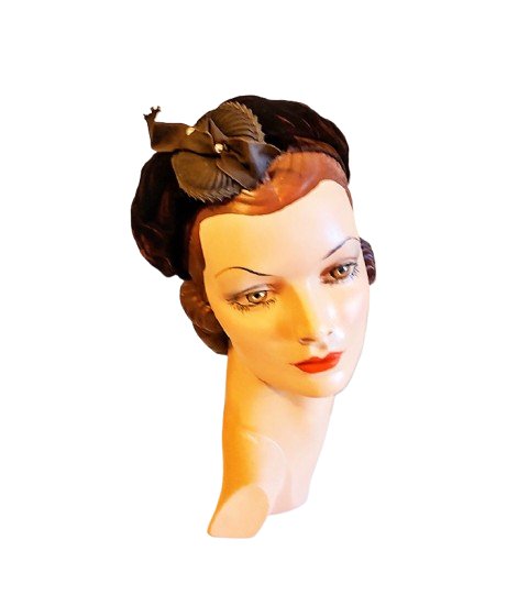 rust_brown_velvet_beret_hat_1960s_ribbon_trim-removebg-preview.png