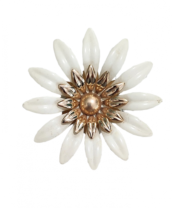 sarah coventry large white metal daisy pin mod 60s.png