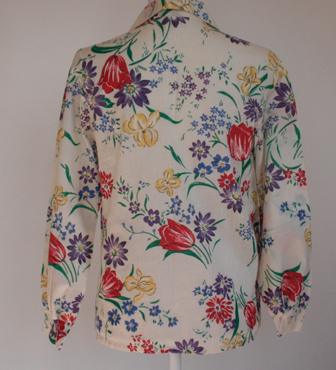 dating vintage floral blouse | Vintage Fashion Guild Forums