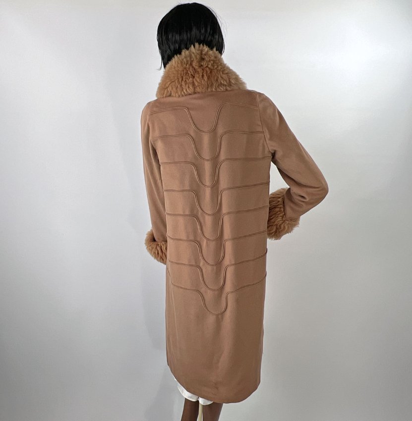 sheepskintrimcoatback.jpg