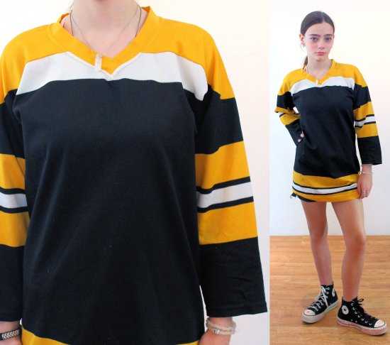 Shirt_Genuine-Johnsons-Chicago_Black-Yellow-Hockey-Jersey_MFI6522-1025_001.JPG