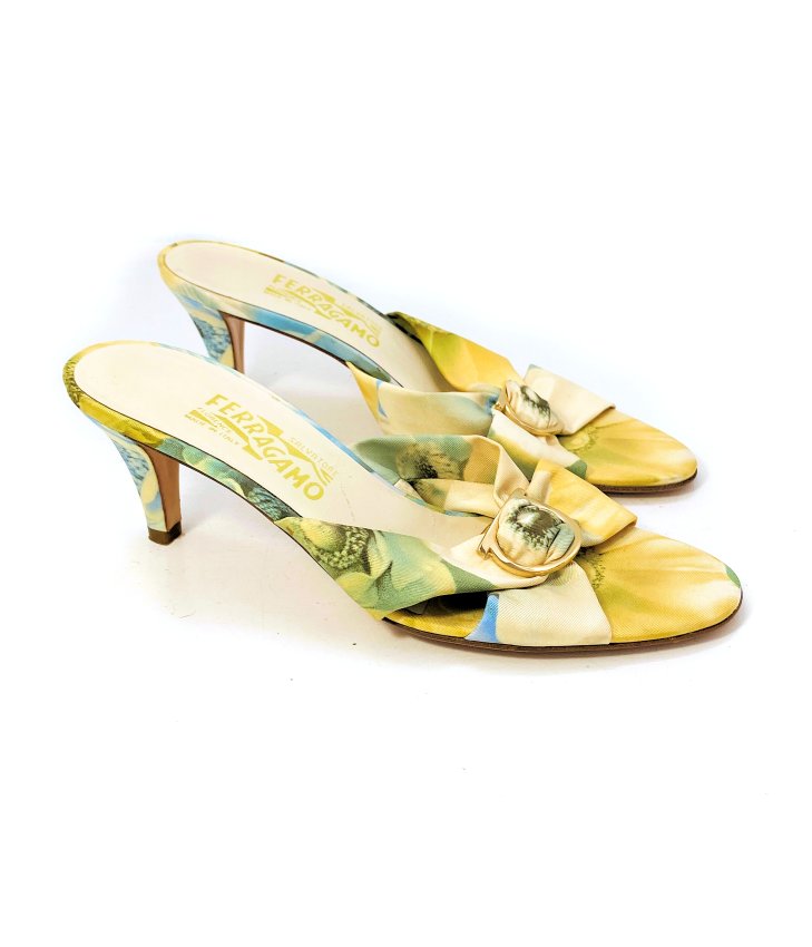 Shoes_Ferragamo_Floral-Silk-Sandals_Exp6424-18_01.JPEG