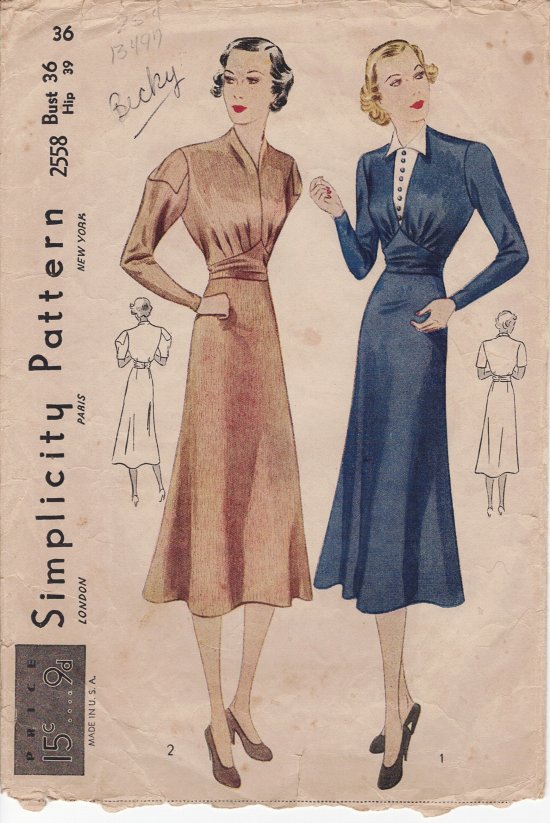 simplicity 2558 front.jpg