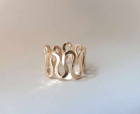 squiggly ring 14k001 1st pick .jpg