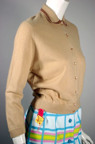 SW145-camel cashmere cardigan 1950s 1960s deadstock size 40 - 3.jpg