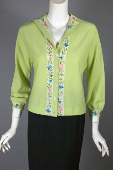 SW174-pale green Italian wool cardigan sweater 1950s floral - 01.jpg