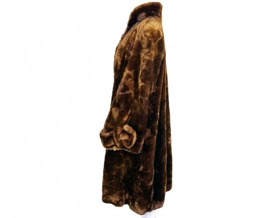 Teddy Bear Mouton 40s coat.jpg