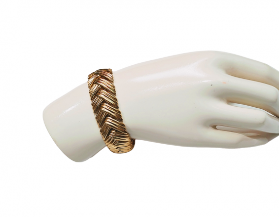 trifari gold link bracelet 1.png