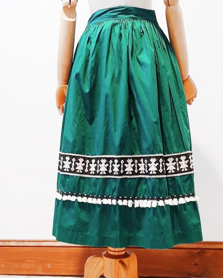true vintage 1950s green cottron skirt,mcm,fringed.jpg