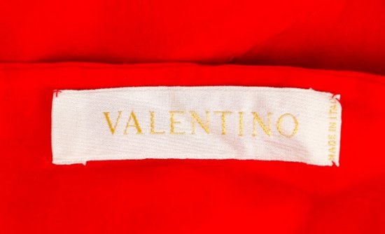 Valentino label 2004.jpg