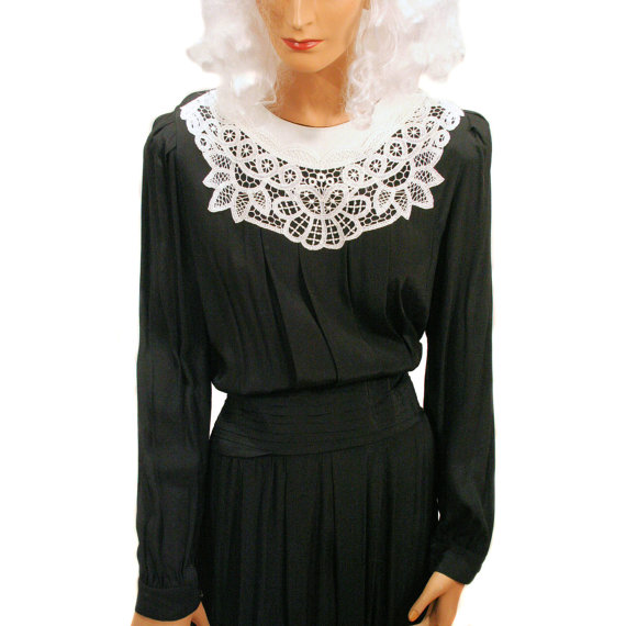victorian-style-dress_sm.jpg
