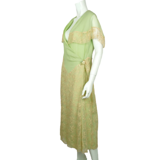 Vintage-1920s-Green-Chiffon-Silk-Lace 1.png