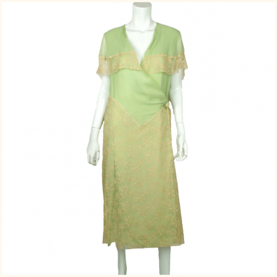 Vintage-1920s-Green-Chiffon-Silk-Lace.png