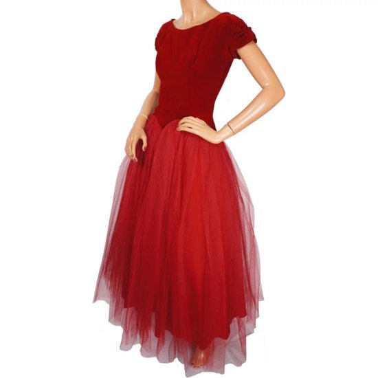 Vintage-1950s-Red-Tulle-Ball-Gown.jpg