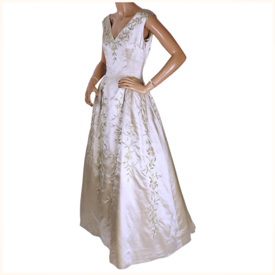 Vintage-1960s-Canadian-Couture-Silk-Ball.png