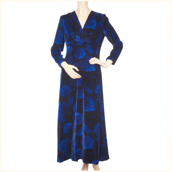 Vintage-1970s-Blue-Velvet-Dress-Norbert.png