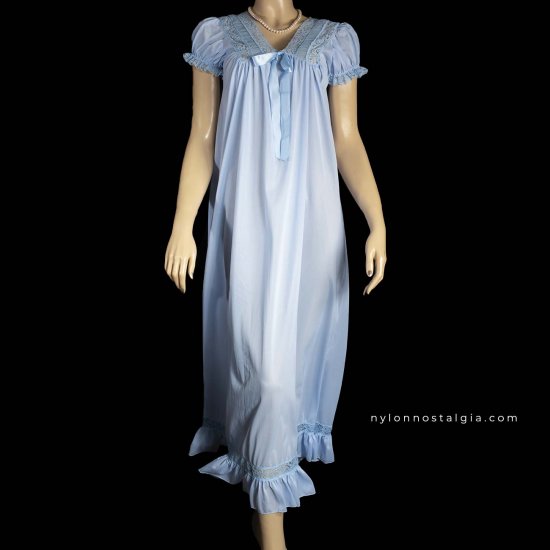 vintage-brettles-superfit-nightgown.jpg