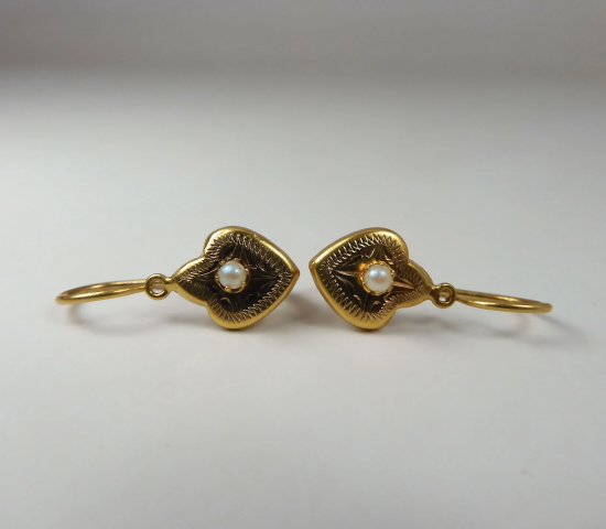 Vintage-Portuguese-19K-Yellow-Gold-Pearl-full-1o-2048-82e6afc5-f.png