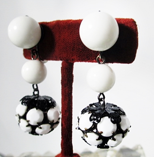 white-vintage-60s-earrings-drops-balls-dangles-50s-anothertimevintageapparel.JPG